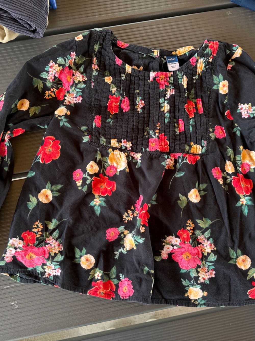 Old Navy Black Floral Pintuck Long Sleeve Girls Top